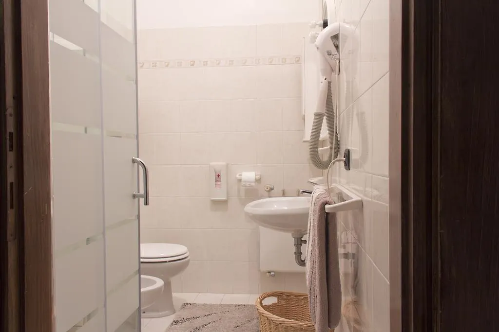 Guest House Villa De Ros Saló Italien